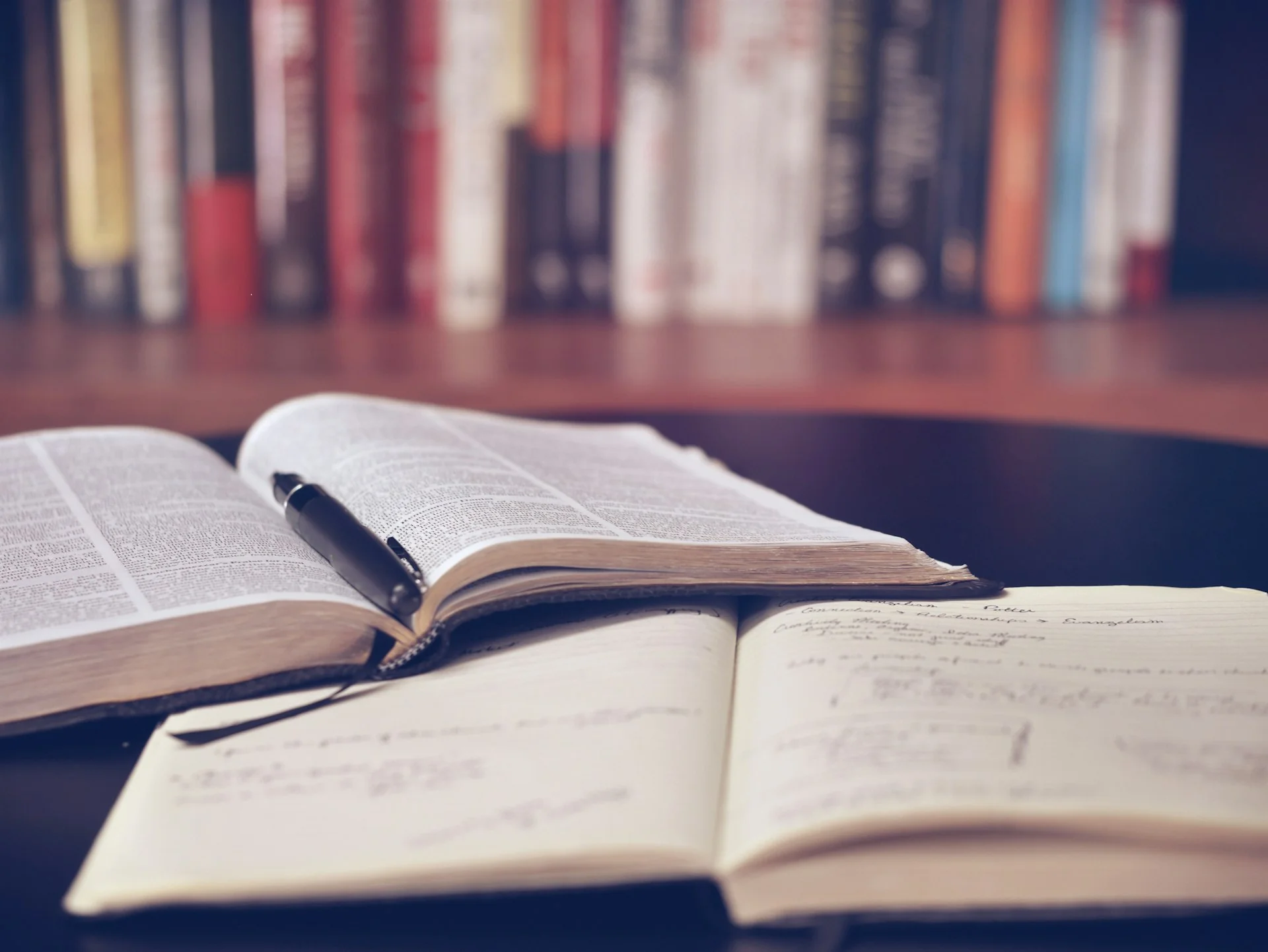 Notre agence basée à Reims vous accompagne dans vos projets de traduction